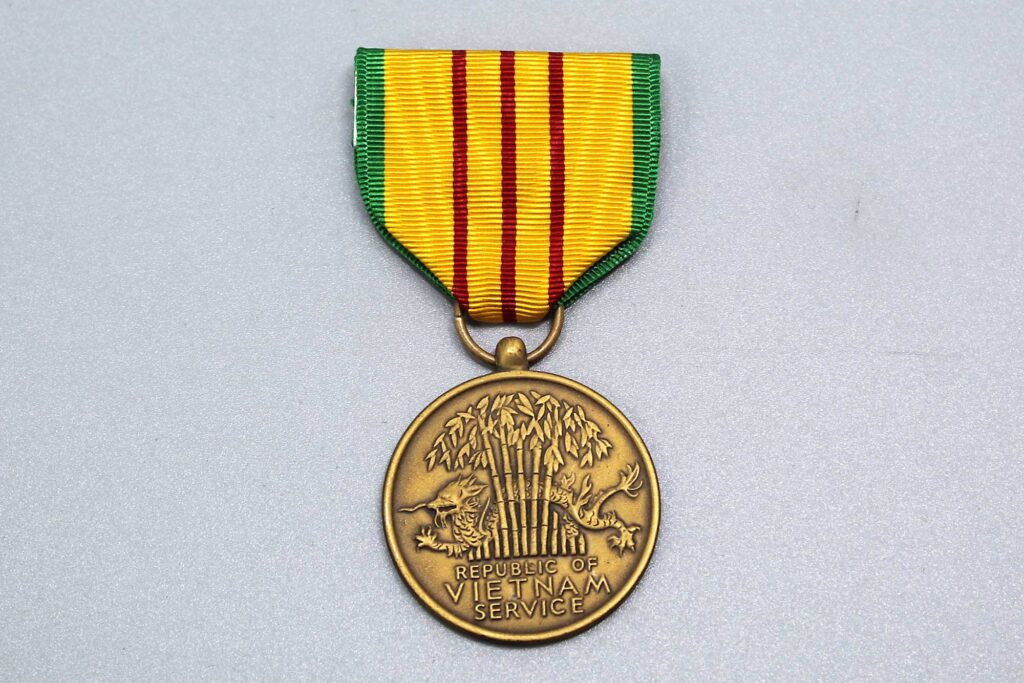 US Vietnam Service Medal YMU4741 Time Traveler Militaria