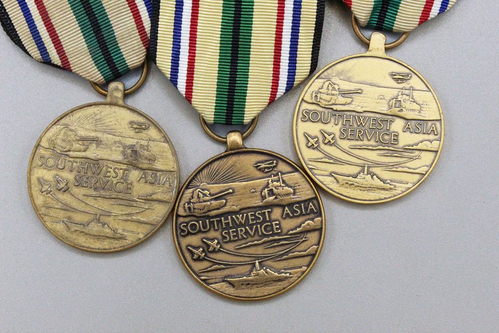 southwest asia service medal        
        <figure class=