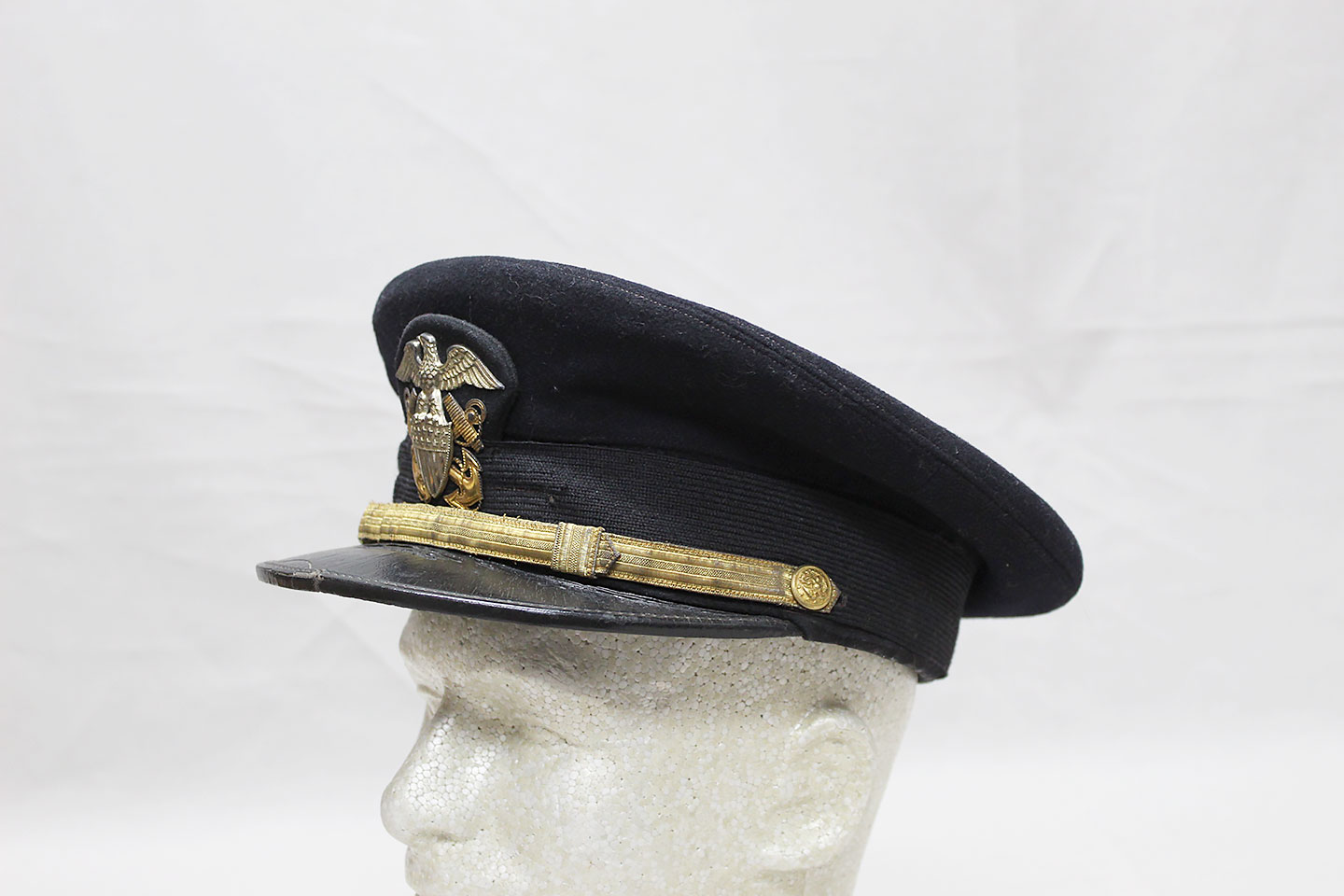 US Navy WW2 Officer Visor Cap - Named . HU380 - Time Traveler Militaria