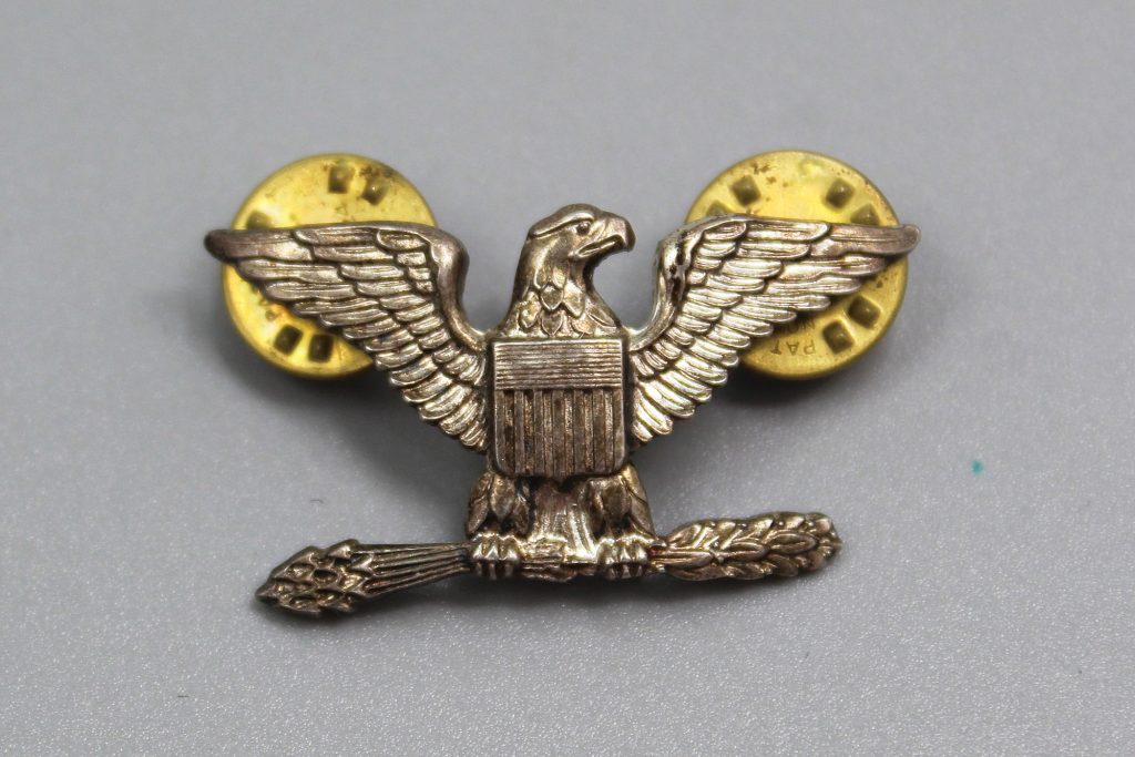 US Colonel Eagle Insignia Sterling . FLU3439 - Time Traveler Militaria