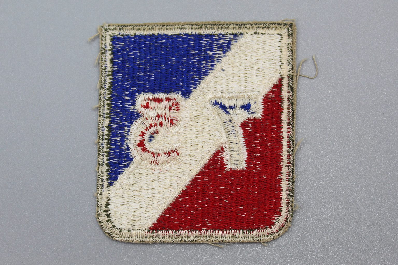 US 75th Infantry Division Patch - WW2 . USP523 - Time Traveler Militaria