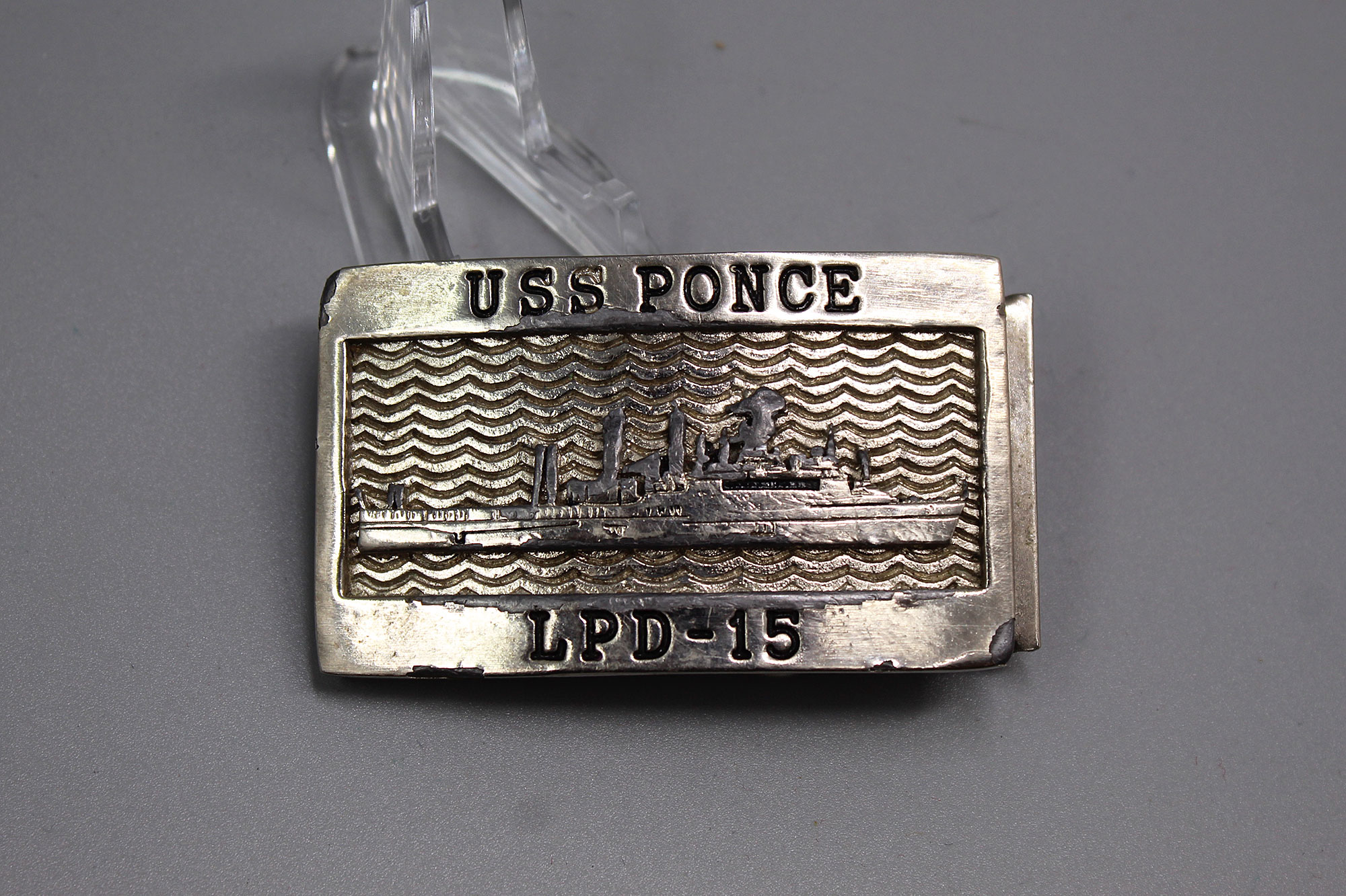 USS Ponce LPD-15 Belt Buckle . FLU3723 - Time Traveler Militaria