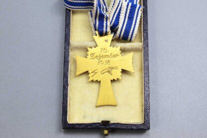 SOLD WW2 German Mother's Cross Medal in Case. GO6181cxcc - Image 3