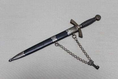 WW2 German Luftwaffe 1st Model Dagger - FW Holler . D948 - Image 3