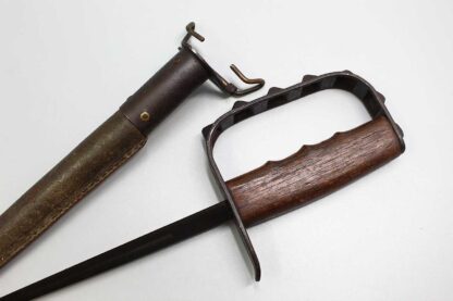 US 1917 WW1 Trench Knife - LF&C . DWU1076 - Image 2