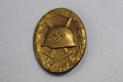 REPRODUCTION: WW2 German Gold Wound Badge L/14 . REPO4013cxb - Image 2