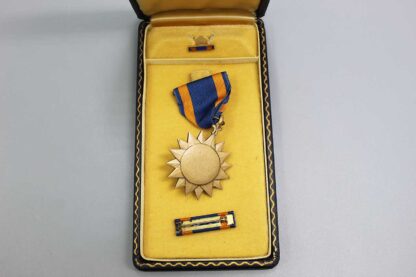 WW2 US Air Medal in Case . YMU4119 - Image 2