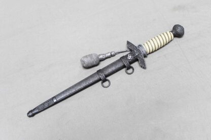 WW2 Luftwaffe 2nd Model Dagger w/Portepee - Holler . D949 - Image 3