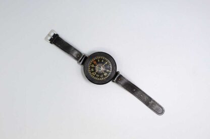 WW2 German Luftwaffe Wrist Compass AK39 Kadlec . EFL4785