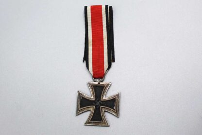 WW2 German Iron Cross 2nd Class "24" . GO5104 - Image 2