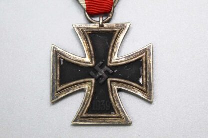 WW2 German Iron Cross 2nd Class "24" . GO5104 - Image 3