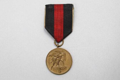 WW2 German Czech Conquest Medal . GO5105 - Image 2