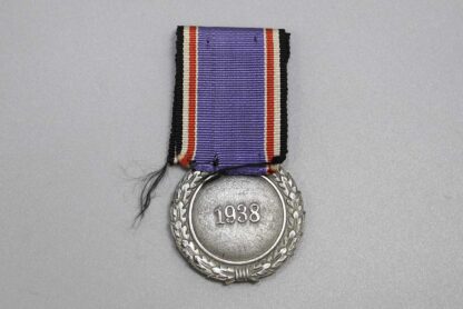 SOLD WW2 German Luftschutz Medal 2nd Class . GO5124 - Image 4