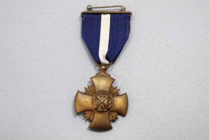 US Navy Cross Full Wrap Broach WW2 . YMU4374 - Image 4