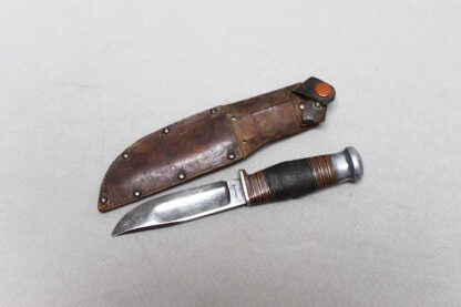 WW2 Wade & Butcher Sheffield England Knife . DWU1081