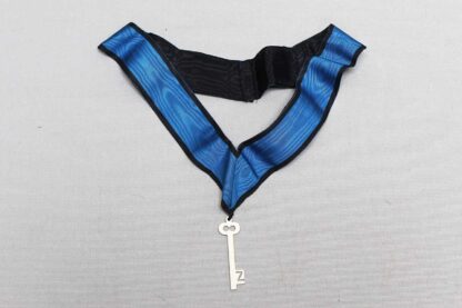 American Freemason Plastic Key Medal on Collarette . YMU4766